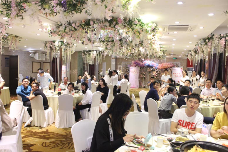 金秋華章 智贏未來(lái)——2019百度營(yíng)銷教育行業(yè)客戶中秋聯(lián)誼會(huì)圓滿落幕！